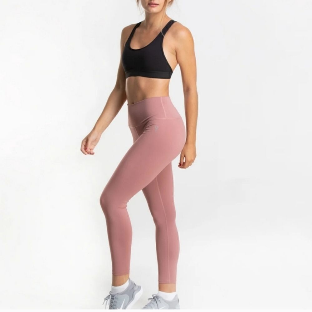 NWOT Non Zero Gravity Legging Make the most of every minute